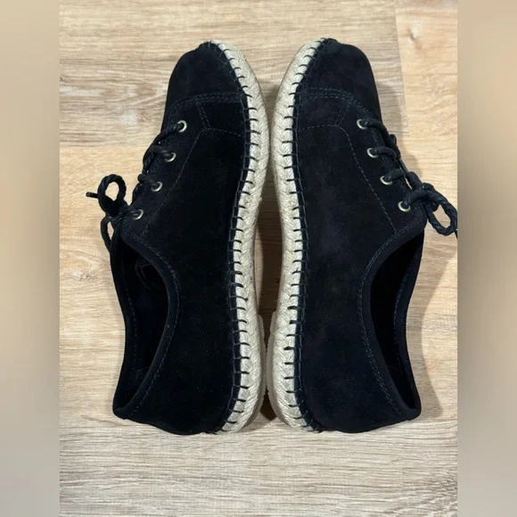 NEW Born Seel Lace Up Flat in Black Suede Size 8 - Picture 8 of 11